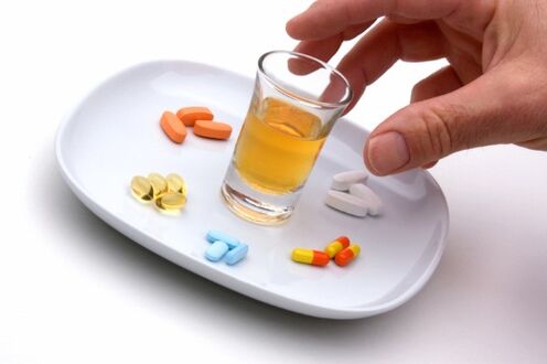 Pills and alcohol after removing bile blades